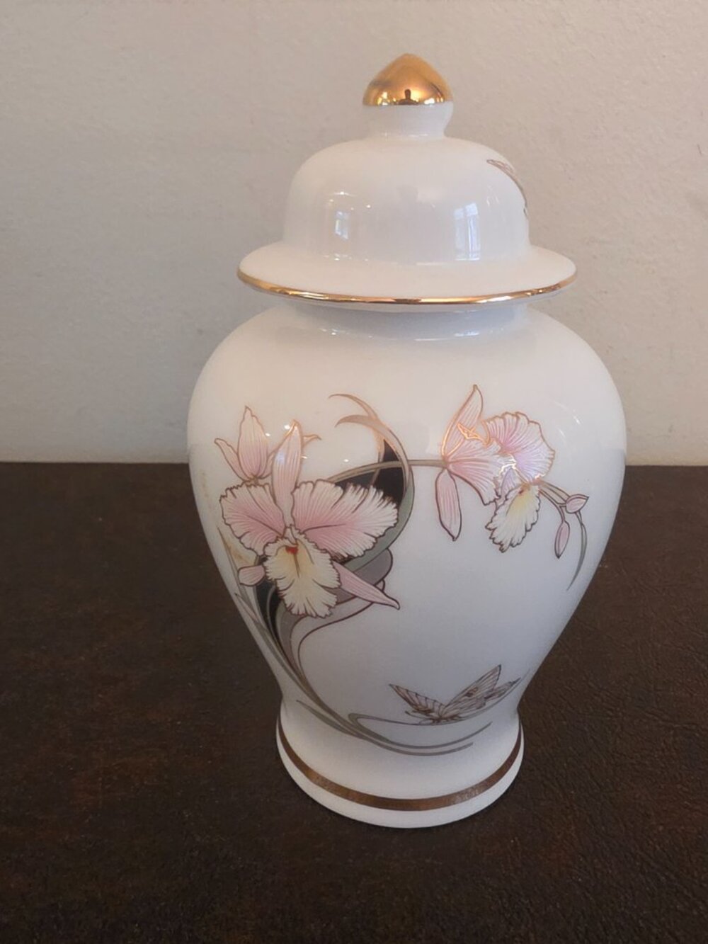 Pink Orchid Fine Porcelain Ginger Jar from Japan